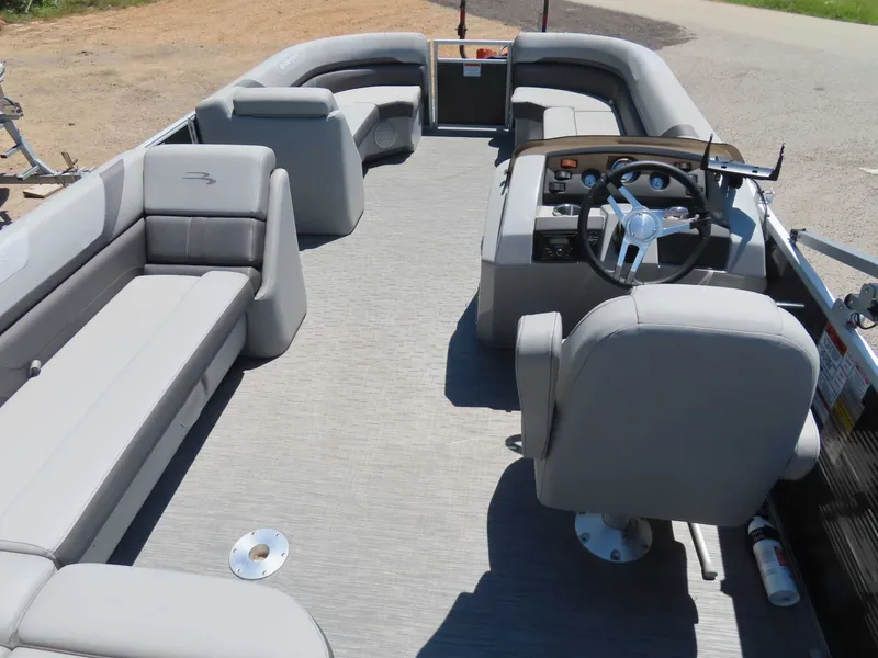 Slide: The Image of Bennington SX22 2023 - 26