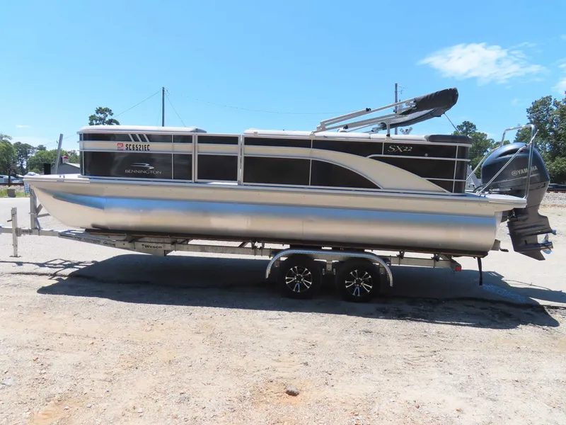 Slide: The Image of Bennington SX22 2023 - 9