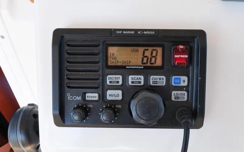 Slide: The Image of Hunt Yachts - Surfhunter 29 - Judith Ann - 38