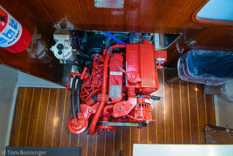 Slide: The Image of Catalina 36 1987 - 52