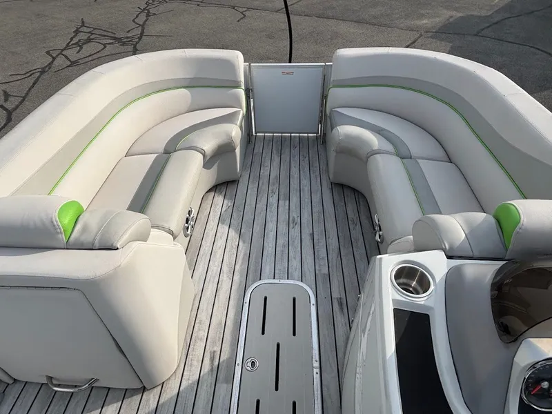 Slide: The Image of 2014 Manitou 25 SES SHP 11 - 11