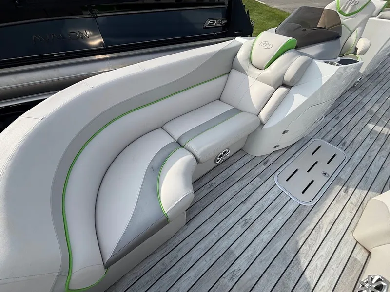 Slide: The Image of 2014 Manitou 25 SES SHP 12 - 12