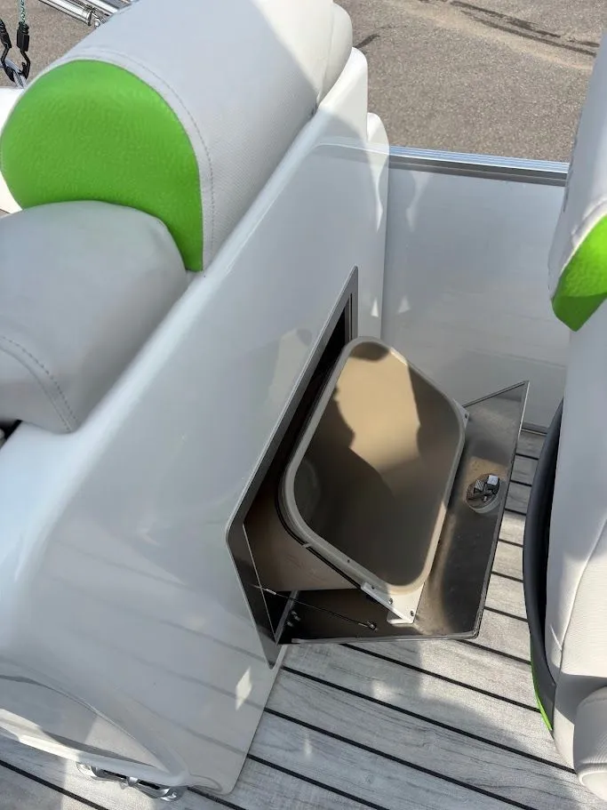 Slide: The Image of 2014 Manitou 25 SES SHP 16 - 16