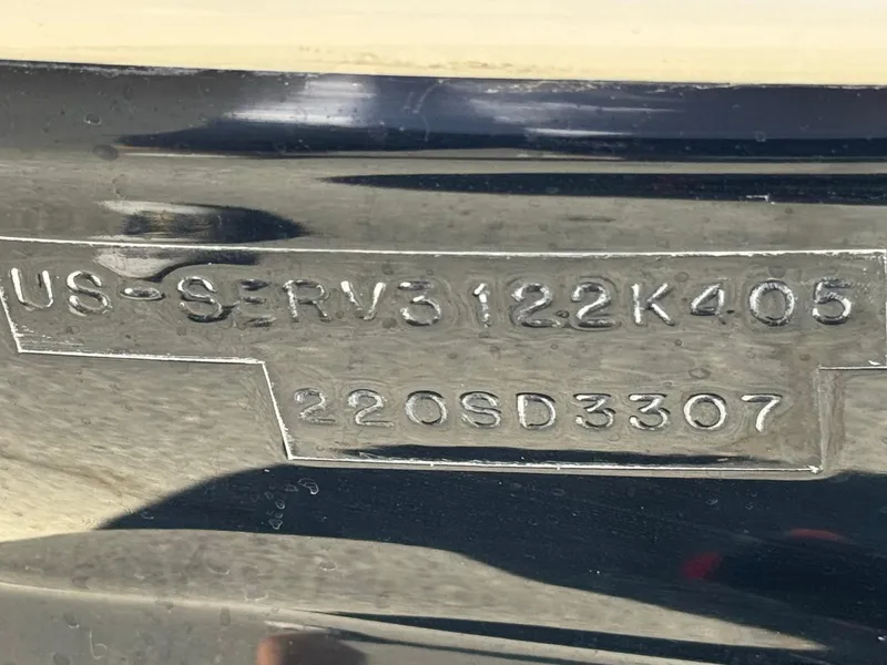 Slide: The Image of Hull identification number on a 2005 Sea Ray 220 Sundeck boat. - 31