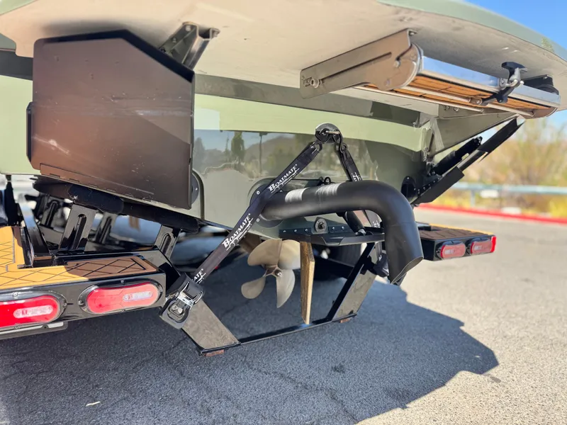 Slide: The Image of Rear view of 2022 MB F21 Tomcat boat with propeller and exhaust system. - 8