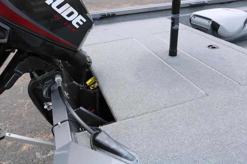 Slide: The Image of 2019 Alumacraft Prowler 175 boat deck with Evinrude E-TEC motor. - 20