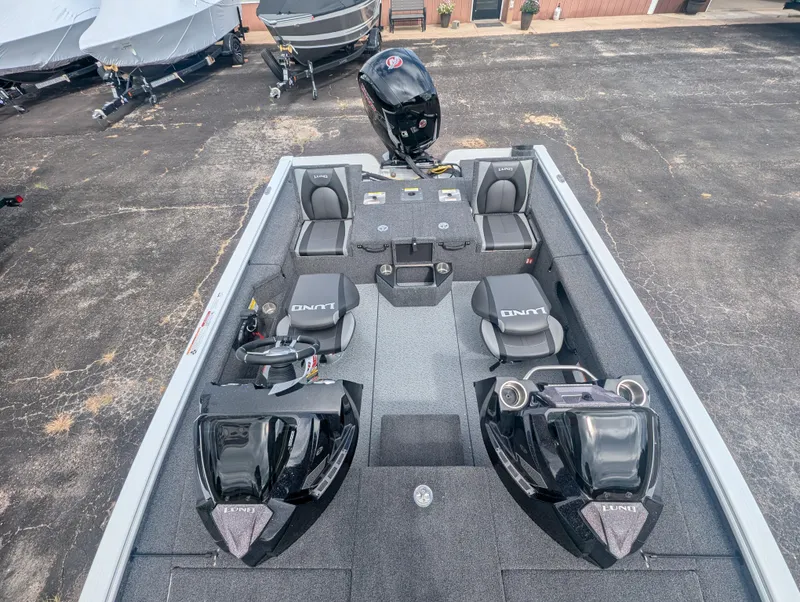 Slide: The Image of 2026 LUND 1875 PRO V BASS WACONDA BOATS - 5