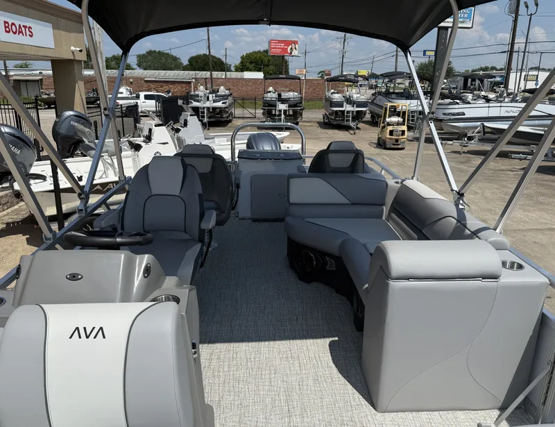 Slide: The Image of Avalon VNT RF21T 2025 - 14