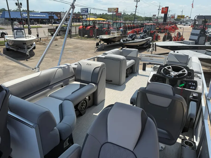 Slide: The Image of Avalon VNT RF21T 2025 - 31