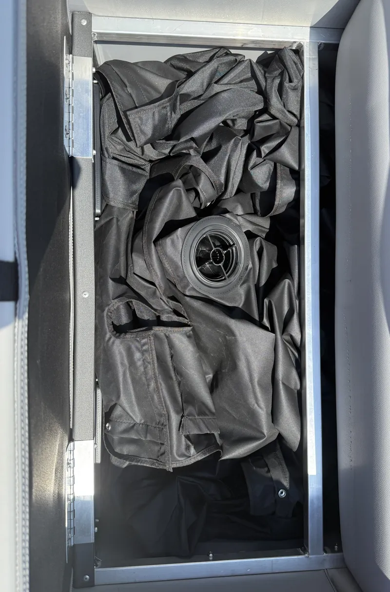 Slide: The Image of Avalon VNT RF21T 2025 - 42