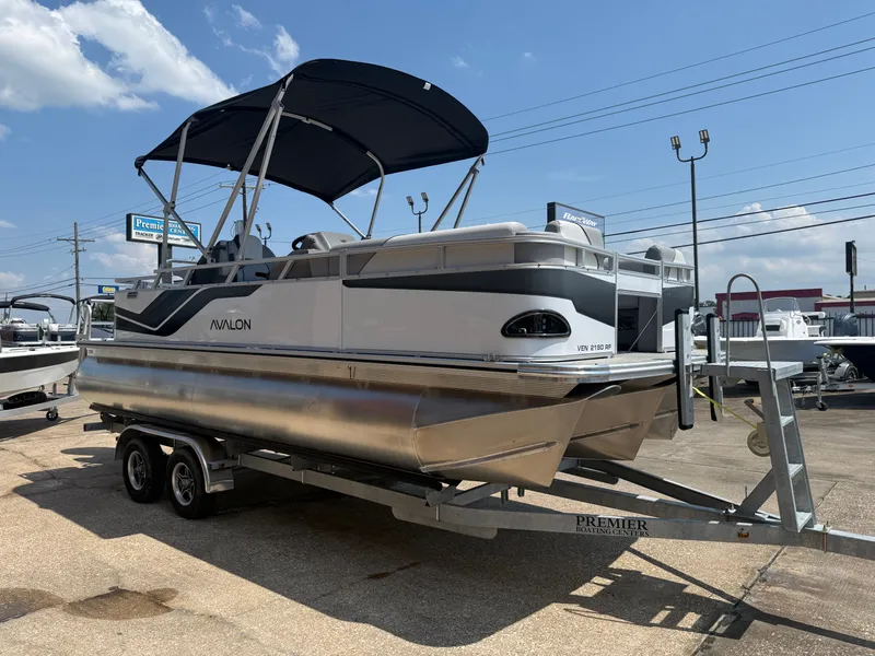 Slide: The Image of Avalon VNT RF21T 2025 - 9