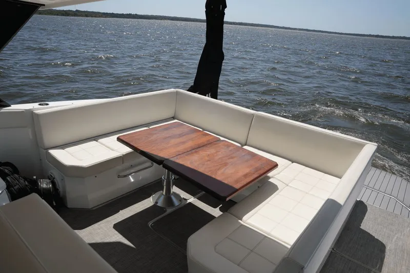 Slide: The Image of Cruisers Yachts 390 Express Coupe 2018 - 18