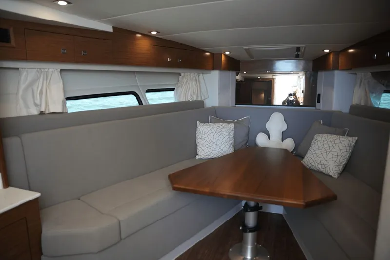 Slide: The Image of Cruisers Yachts 390 Express Coupe 2018 - 34