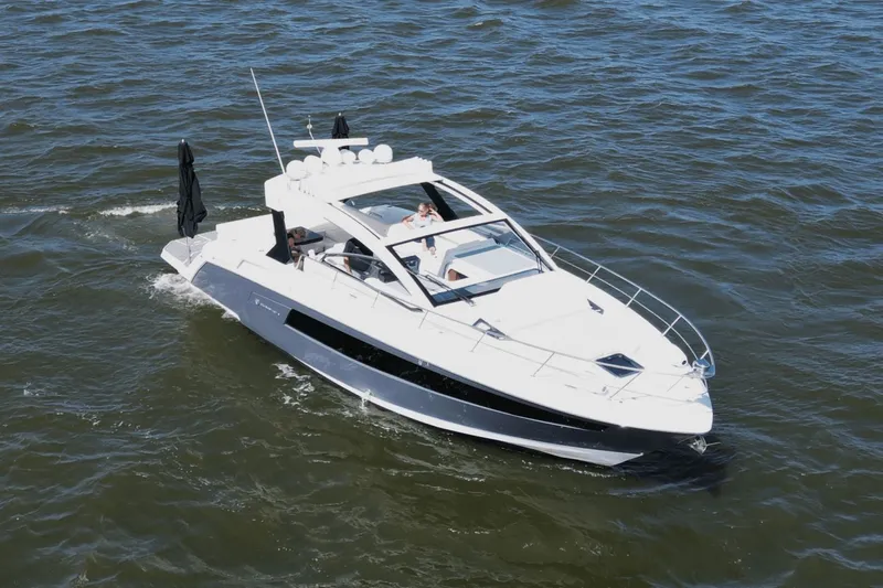 Slide: The Image of Cruisers Yachts 390 Express Coupe 2018 - 65