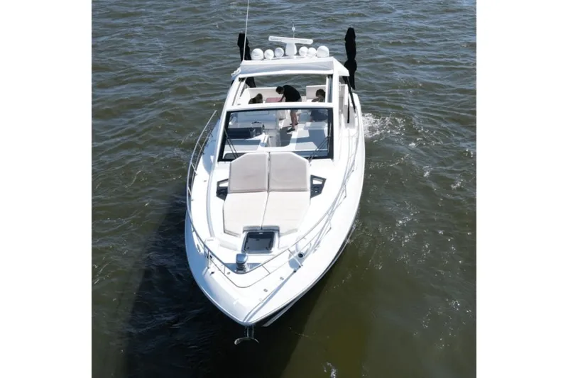 Slide: The Image of Cruisers Yachts 390 Express Coupe 2018 - 66