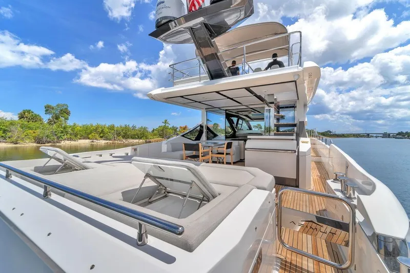 Slide: The Image of Luxurious 2020 Azimut S7 FLY yacht with spacious deck and modern design. - 30