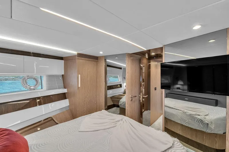 Slide: The Image of Luxurious interior of 2020 Azimut S7 FLY yacht with modern design and elegant furnishings. - 63