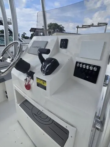 Slide: The Image of Defiance 240 Catalina 2025 - 4