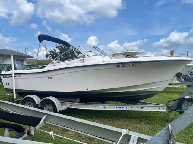 Slide: The Image of Grady-White Tournament 225 2003 - 3