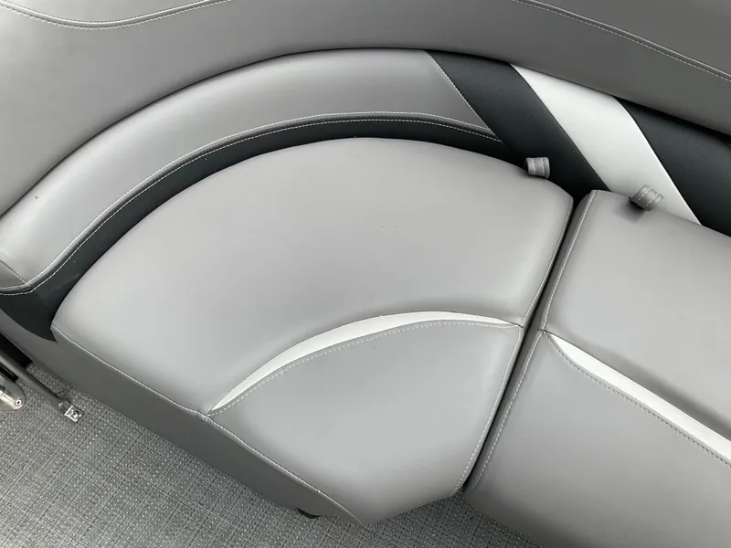 Slide: The Image of Stainless steel storage compartment on 2019 Sylvan SE-CRS25 boat deck. - 17