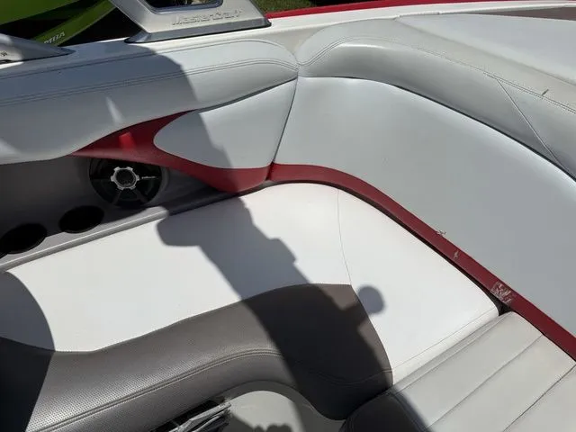 Slide: The Image of MasterCraft XStar 2004 - 20