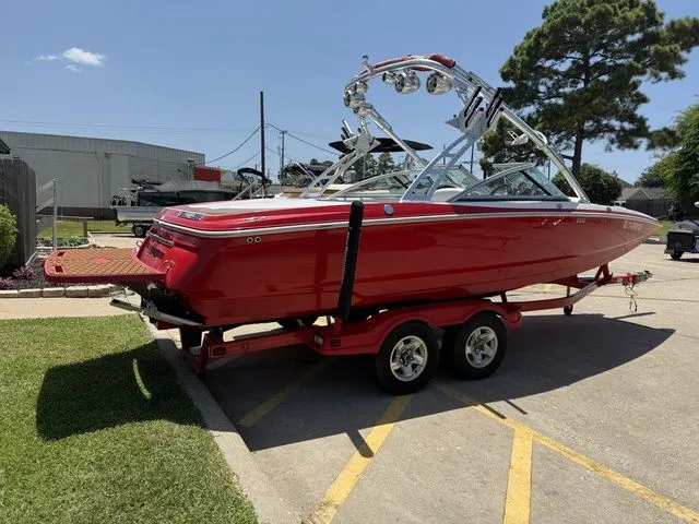 Slide: The Image of MasterCraft XStar 2004 - 6