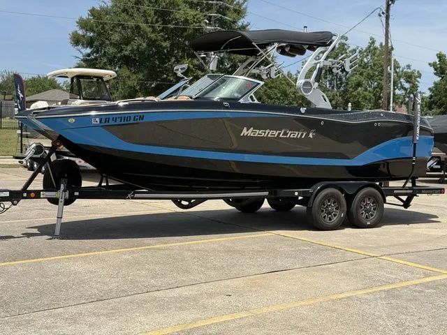 Slide: The Image of MasterCraft X24 2019 - 5