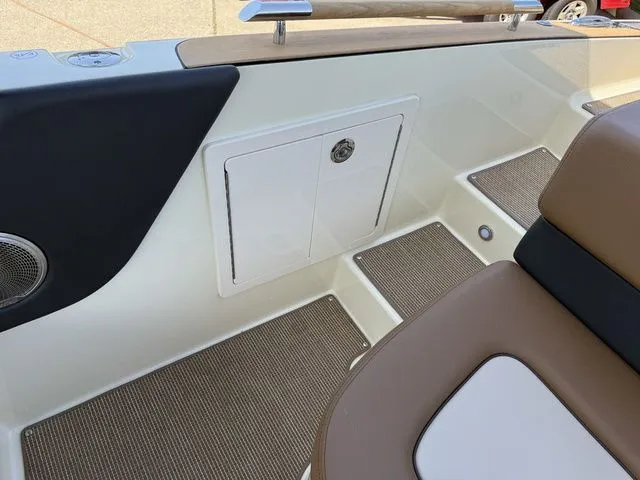 Slide: The Image of Chris-Craft Sportster 28 2026 - 22