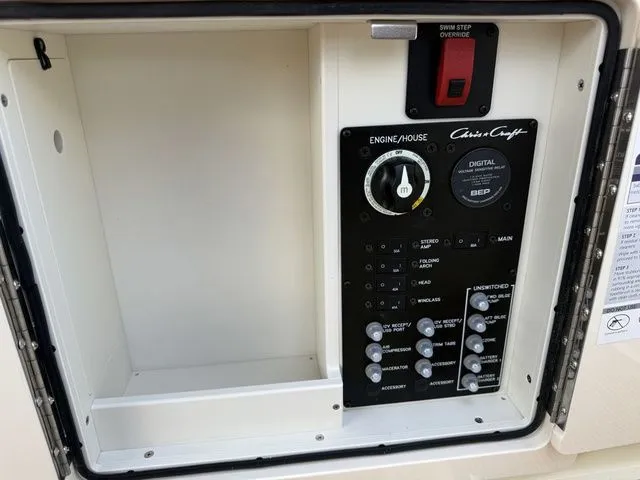 Slide: The Image of Chris-Craft Sportster 28 2026 - 23