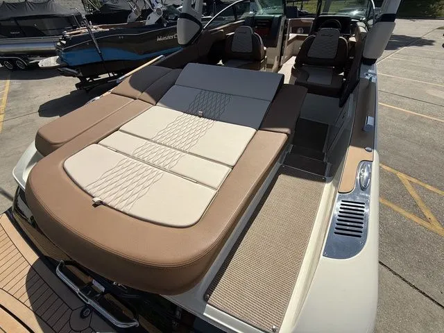 Slide: The Image of Chris-Craft Sportster 28 2026 - 3