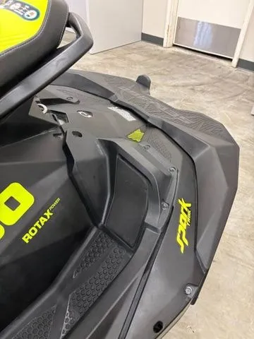 Slide: The Image of Sea-Doo Spark Trixx 3up 2023 - 3