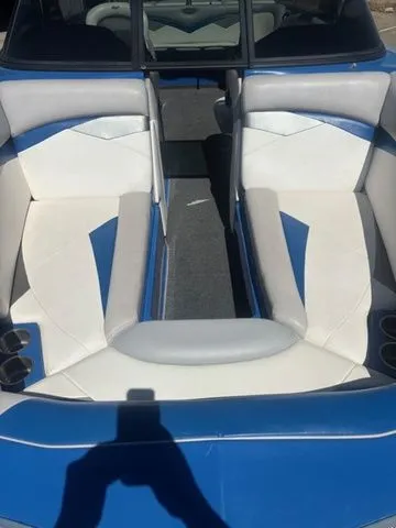 Slide: The Image of Tigé RZ4 2009 - 10