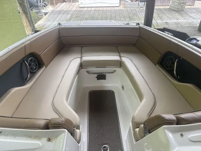 Slide: The Image of Sea Ray 240 Sundeck 2015 - 4