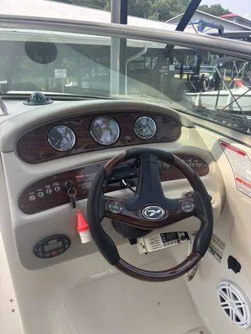 Slide: The Image of Sea Ray 240 Sundeck 2005 - 5