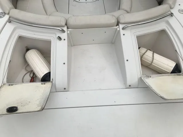 Slide: The Image of Four Winns 245 Sundowner 2003 - 11