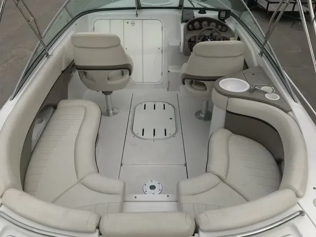 Slide: The Image of Four Winns 245 Sundowner 2003 - 12