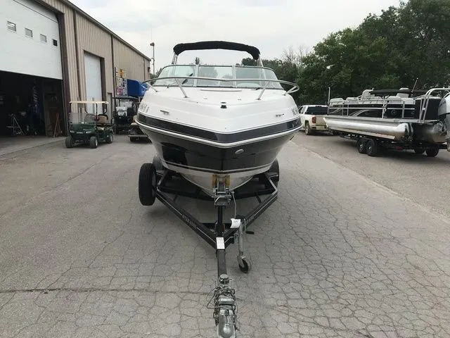 Slide: The Image of Four Winns 245 Sundowner 2003 - 3