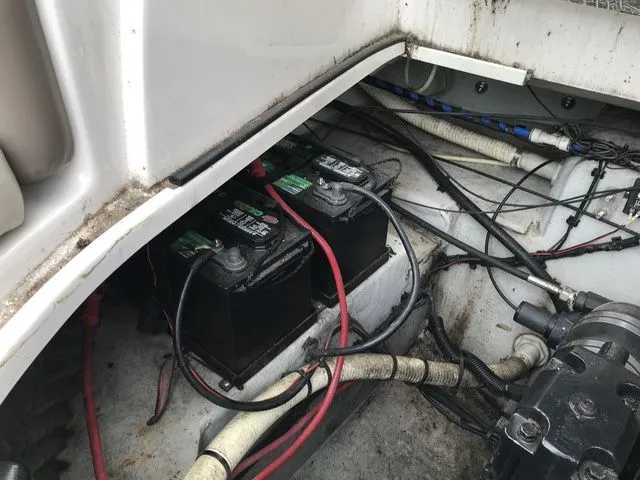 Slide: The Image of Four Winns 245 Sundowner 2003 - 33