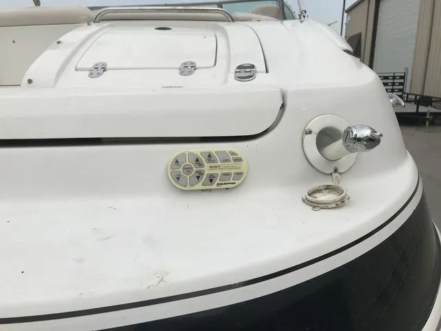 Slide: The Image of Four Winns 245 Sundowner 2003 - 7