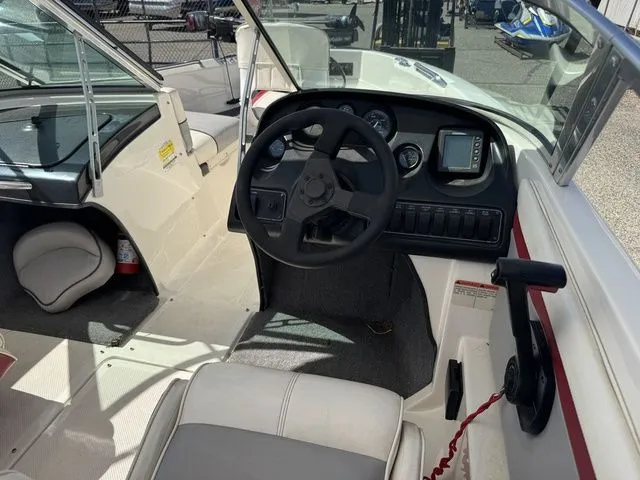 Slide: The Image of Bayliner Quantum 190 XFS 1997 - 27