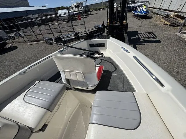 Slide: The Image of Bayliner Quantum 190 XFS 1997 - 30