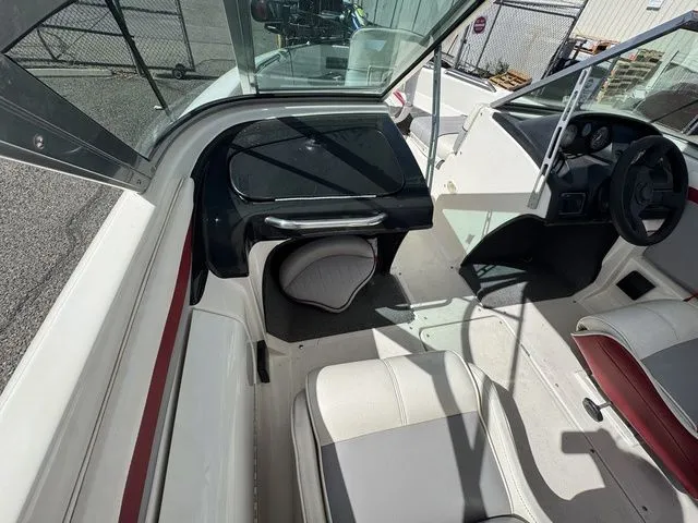 Slide: The Image of Bayliner Quantum 190 XFS 1997 - 33