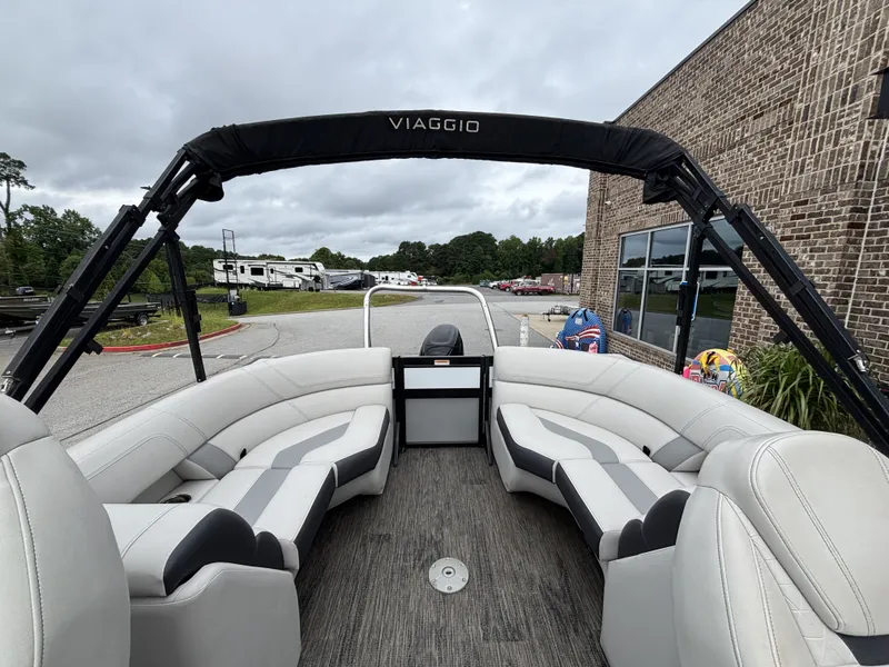 Slide: The Image of Viaggio Diamante D21U w/Suzuki 140HP Engine and Trailer Included 2021 - 12