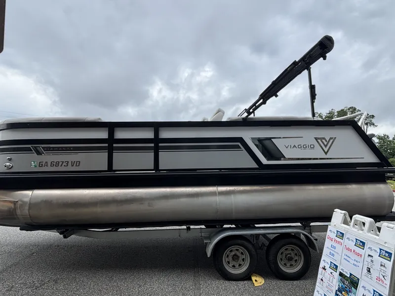 Slide: The Image of Viaggio Diamante D21U w/Suzuki 140HP Engine and Trailer Included 2021 - 24