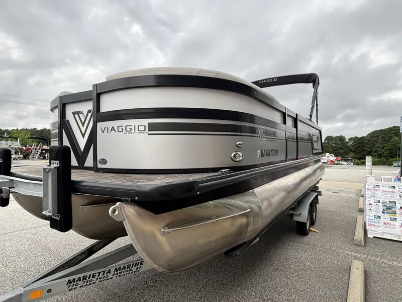 Slide: The Image of Viaggio Diamante D21U w/Suzuki 140HP Engine and Trailer Included 2021 - 26