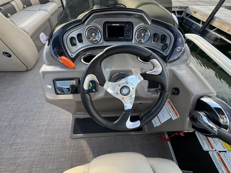 Slide: The Image of Sun Tracker Party Barge 22 RF DLX 2022 - 23