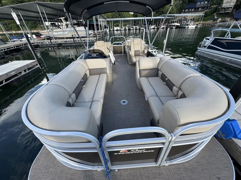 Slide: The Image of Sun Tracker Party Barge 22 RF DLX 2022 - 3