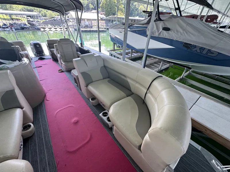 Slide: The Image of Premier SunSpree 220 2021 - 15