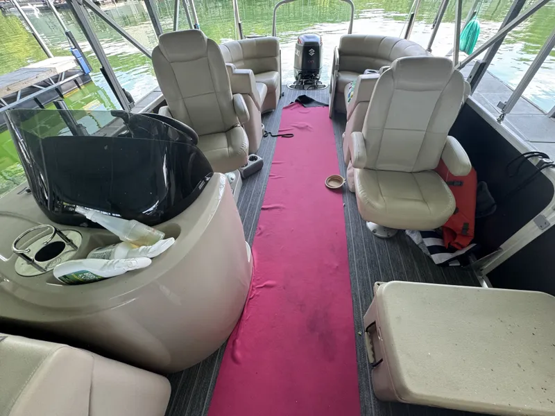 Slide: The Image of Premier SunSpree 220 2021 - 17