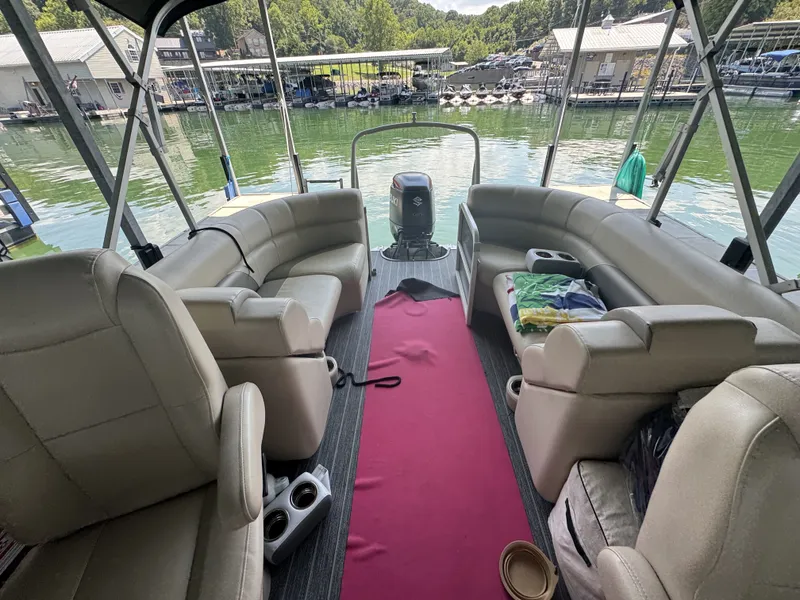 Slide: The Image of Premier SunSpree 220 2021 - 4